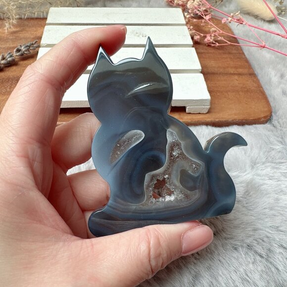 Beautiful Agate with Druzy Cat Carving - Picture 8 of 8